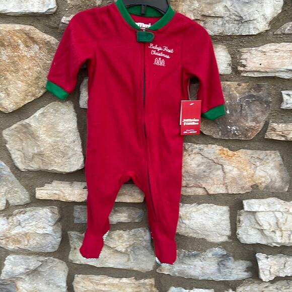 Baby’s First Christmas red footed sleeper size 6 months NEW - Picture 1 of 7